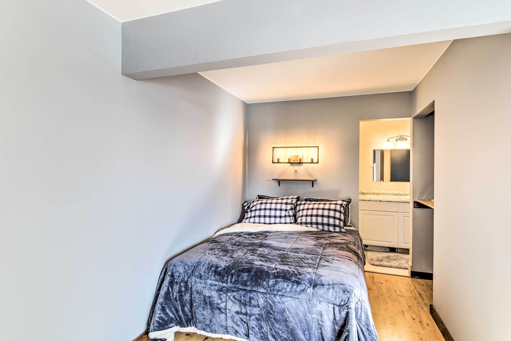 Prismatic Mountain Studio Less Than 1 Mi to Big Sky Resort in Big Sky, United States