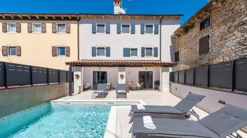 Villa Milly by Villas Holiday — 4-Star Luxury Hotel in Groznjan, Croatia