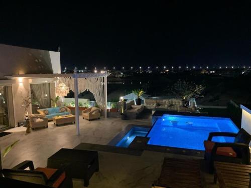 Just enjoy & have fun in Al `Alamayn, Egypt