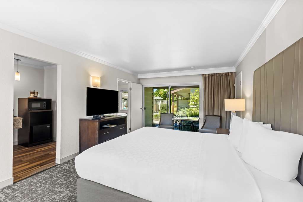 Best Western Garden Inn - photo 31