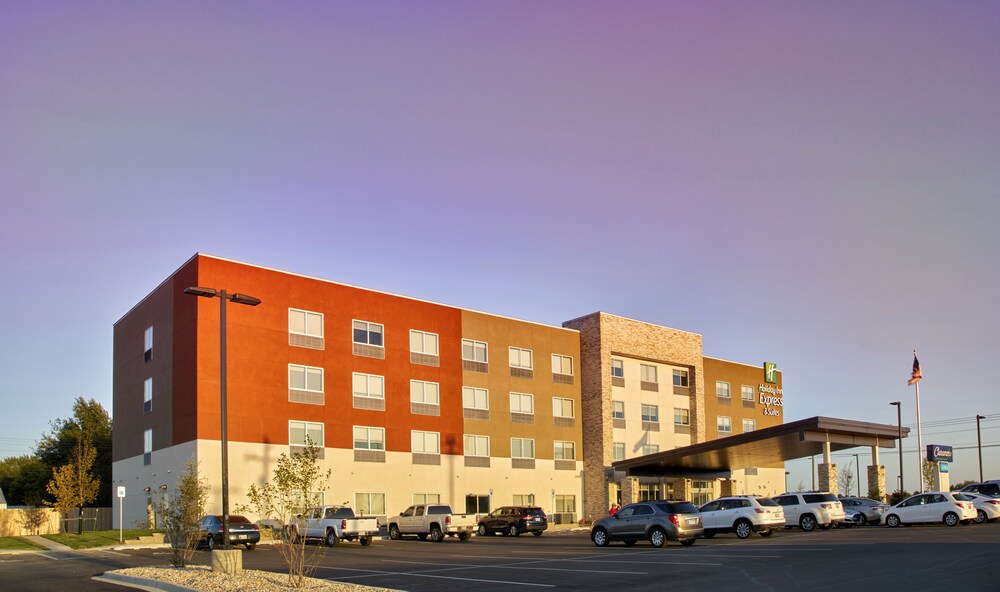 Holiday Inn Express & Suites Tulsa NE Claremore by IHG - photo 30