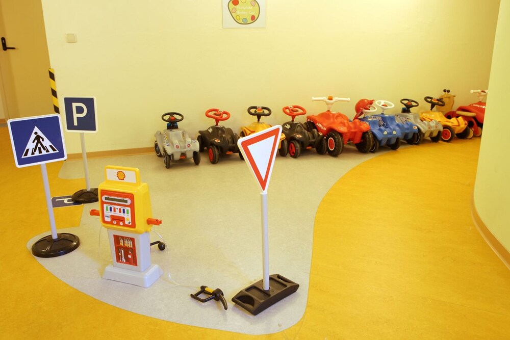 Childrens Play Area - Indoor