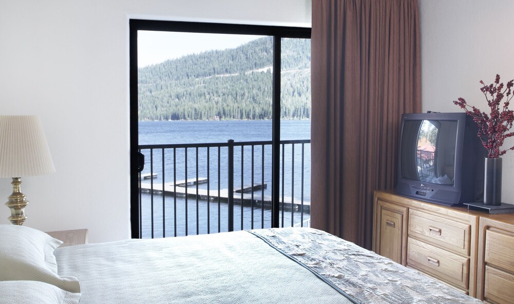 Donner Lake Village Resort - photo 15