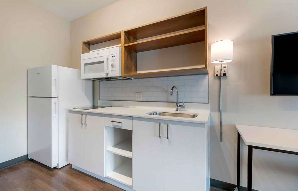 Extended Stay America Premier Suites Orlando Sanford - photo 14
