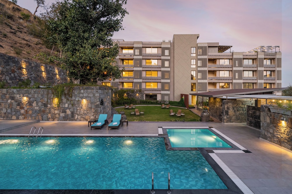 Stone Wood Hotel Kumbhalgarh — Sadri