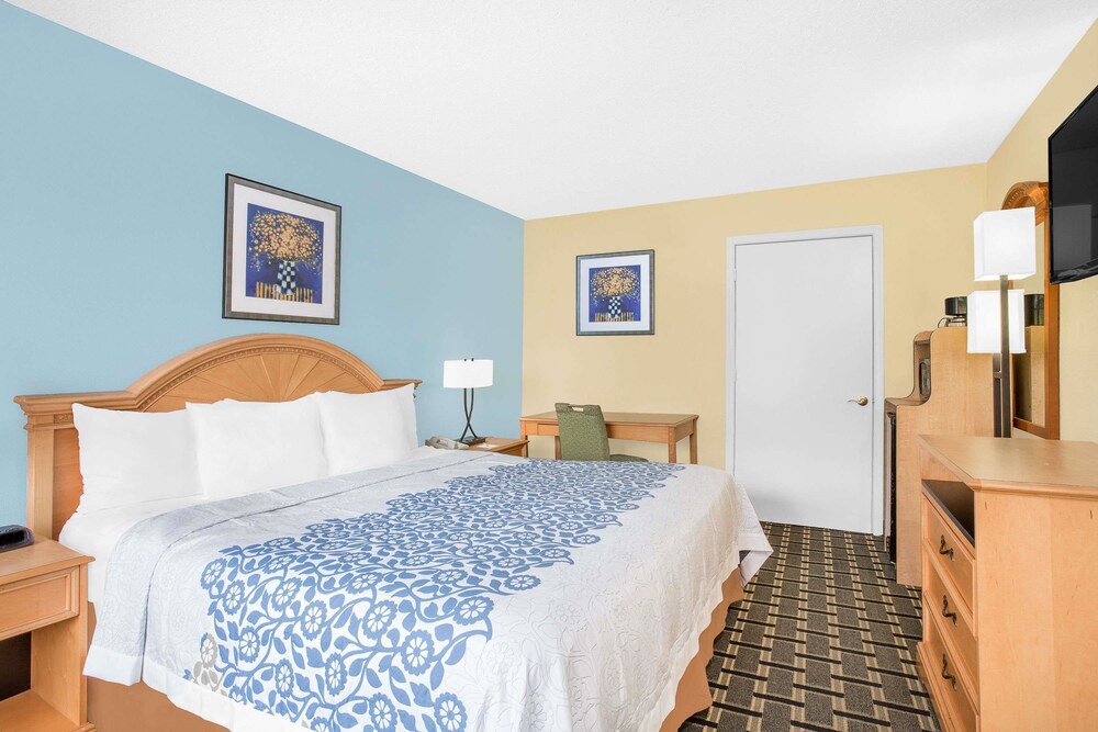 Days Inn by Wyndham Ruther Glen Kings Dominion Area - photo 5