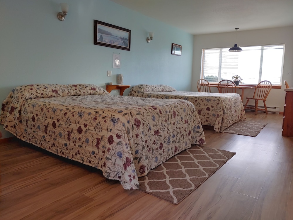 The Dublin House Motel - photo 12