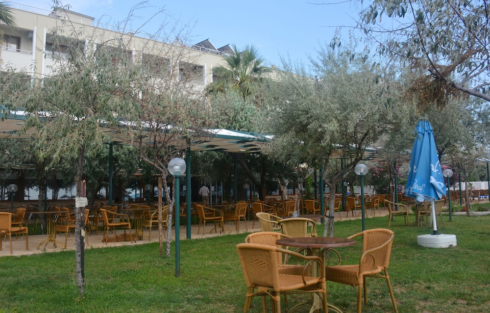 Dikelya Hotel — Dikili — photo 3