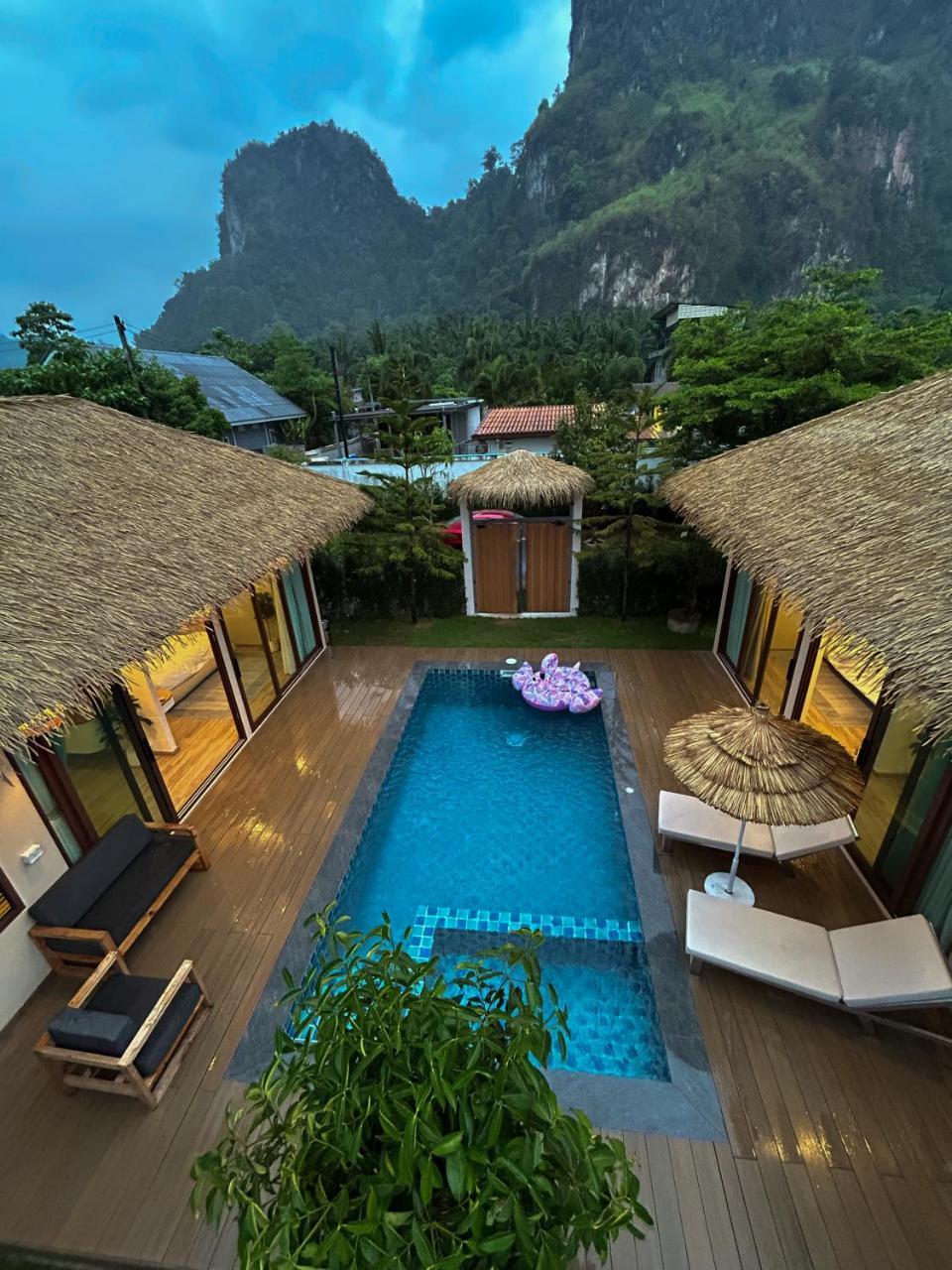 Rock Reef Aonang Villa 2unit Mountainview — 4-Star Luxury Hotel in Krabi, Thailand