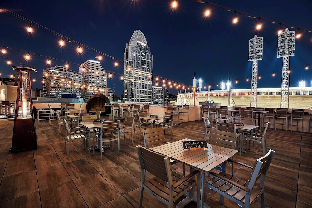 AC Hotel by Marriott Cincinnati at The Banks - photo 42