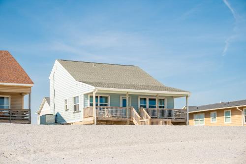 Into The Mystic by Oak Island Accommodations - featured photo