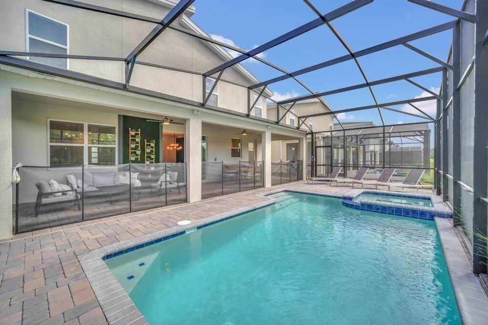 9 Bed Pool Home Storey Lake Resort 9 Bedroom Home by RedAwning - photo 38