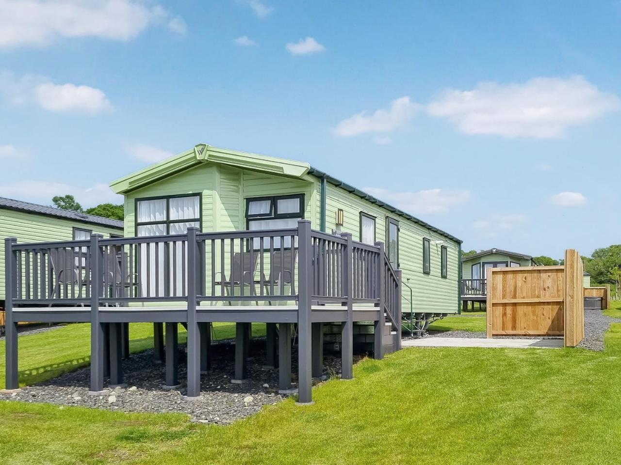 Skye - carbon neutral hotel in Kelso