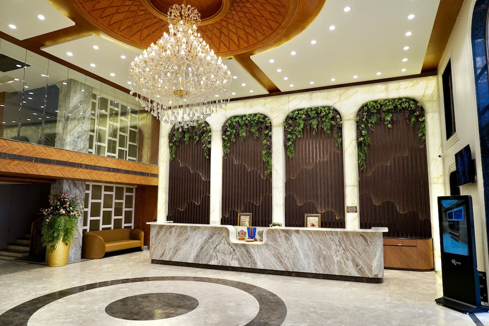 Balaji Palace - last minute hotel in Varanasi