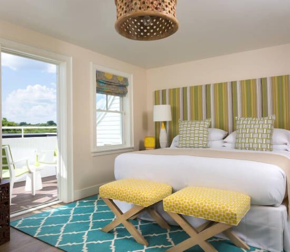 The Break Hotel - photo 22