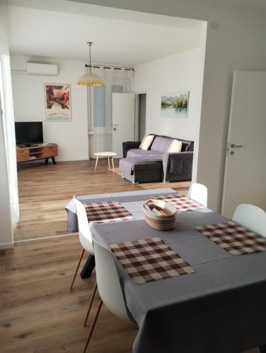 Appartamento Mery — 4-Star Luxury Hotel in Riva Del Garda, Italy