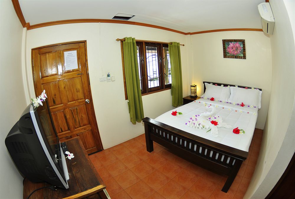 Baan Rimkhao in Phi Phi Don, Thailand