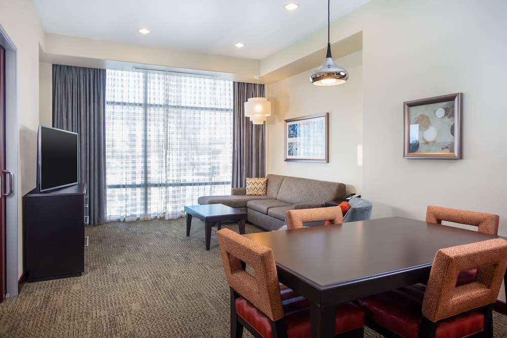 Staybridge Suites: Las Vegas Stadium District by IHG - photo 38