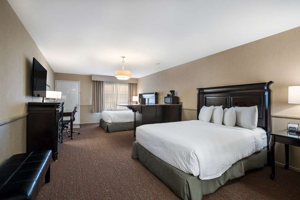 Best Western Corona Hotel and Suites - photo 30