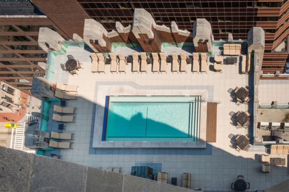 Global Luxury Suites At Light Street - photo 17