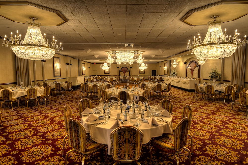 The Delavan Hotel & Spa - photo 36