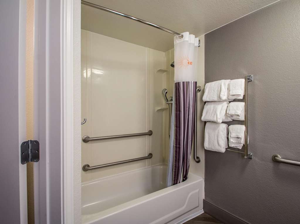La Quinta Inn & Suites by Wyndham Orem University Pwy Provo - photo 24