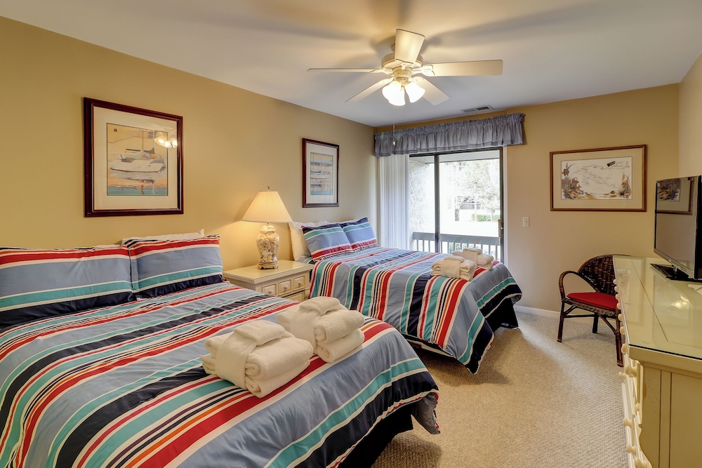 1252 Harbour Town Club at The Sea Pines Resort - photo 5