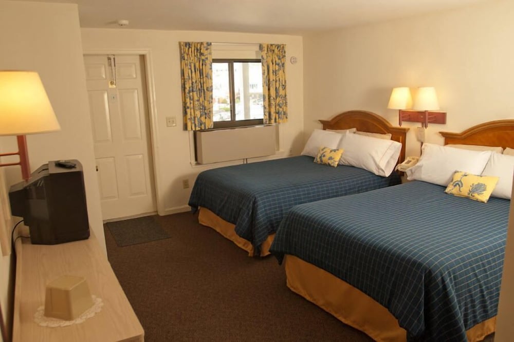 Sands by the Sea Motel - photo 11