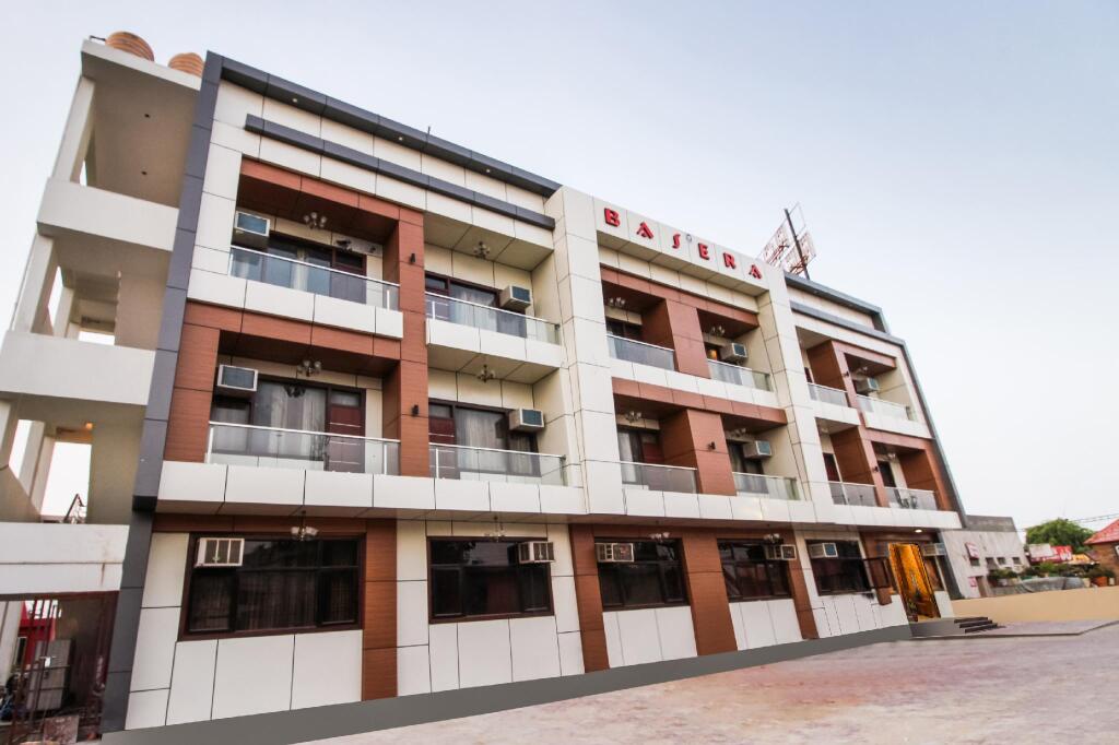 Capital O 44932 Hotel Basera Mathura in Mathura, India