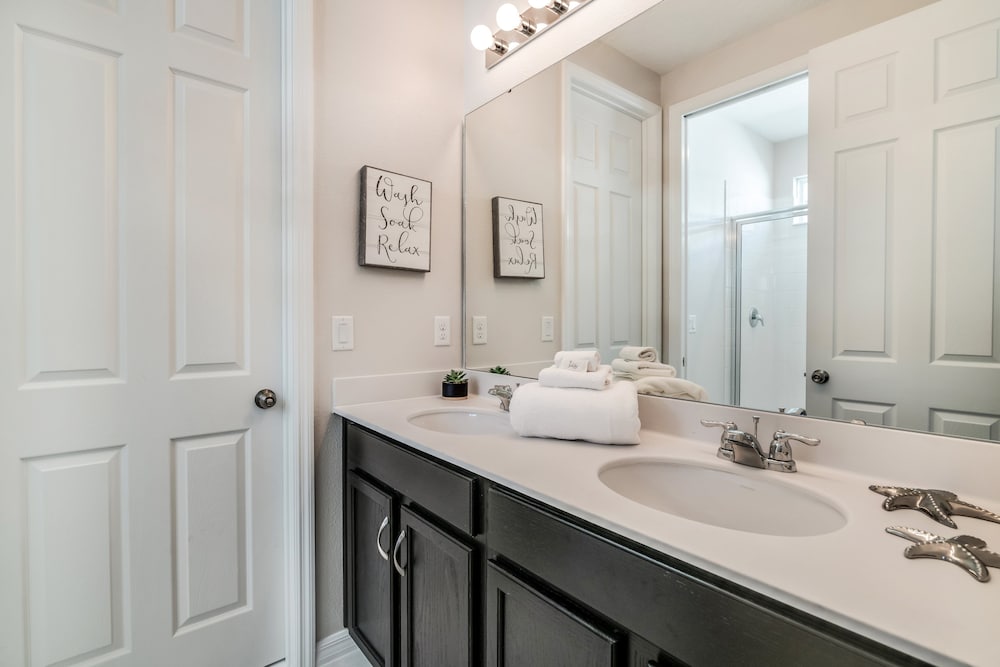 1822cvt New 9 Bedroom 6 Bathroom Resort Villa - photo 48