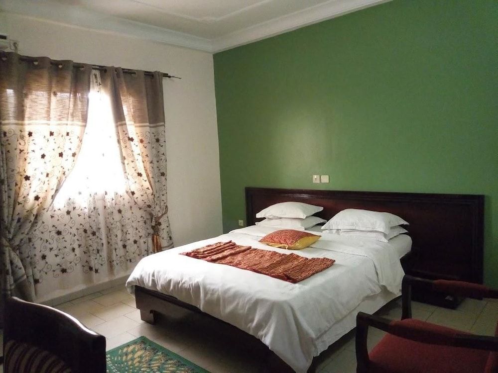 Hôtel Vallée des rois — hotel in Douala