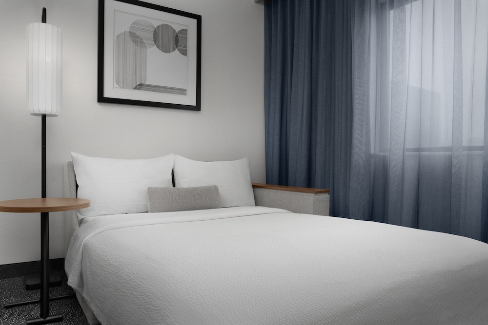 Courtyard by Marriott Dallas Addison Quorum Drive - photo 11