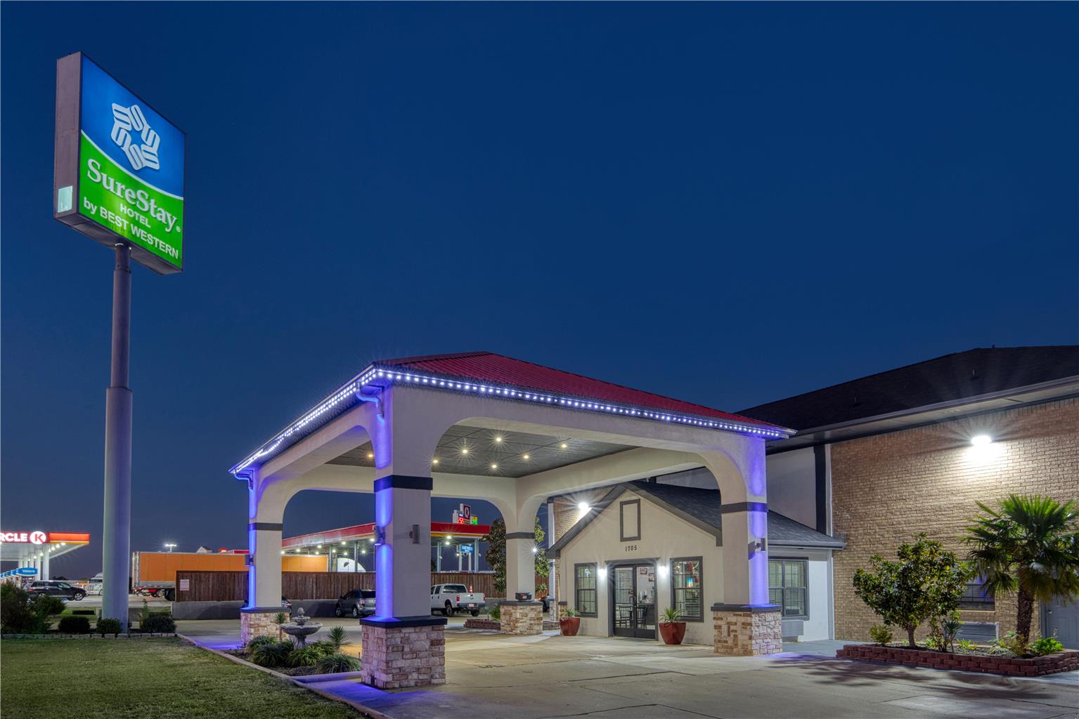 SureStay Hotel by Best Western Terrell - photo 3
