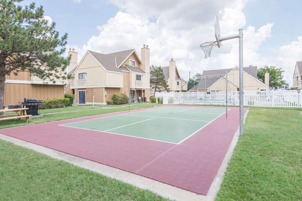 Hawthorn Extended Stay by Wyndham Wichita - photo 28