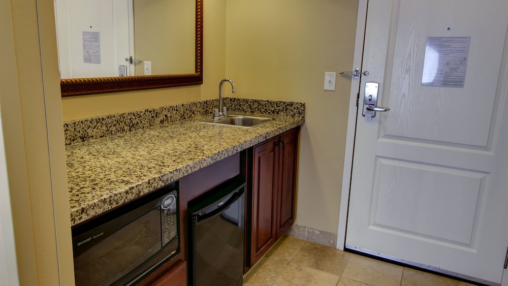 Holiday Inn Express & Suites Sioux City Southern Hills by IHG - photo 18