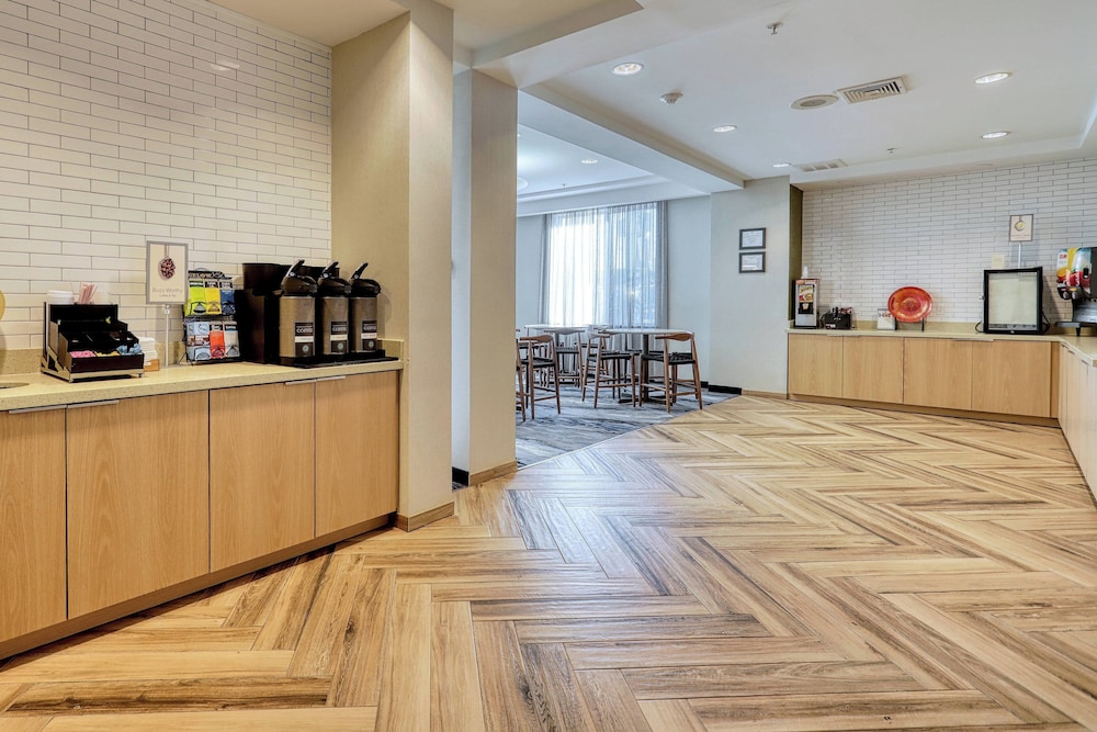 Fairfield Inn & Suites by Marriott Woodbridge - photo 22
