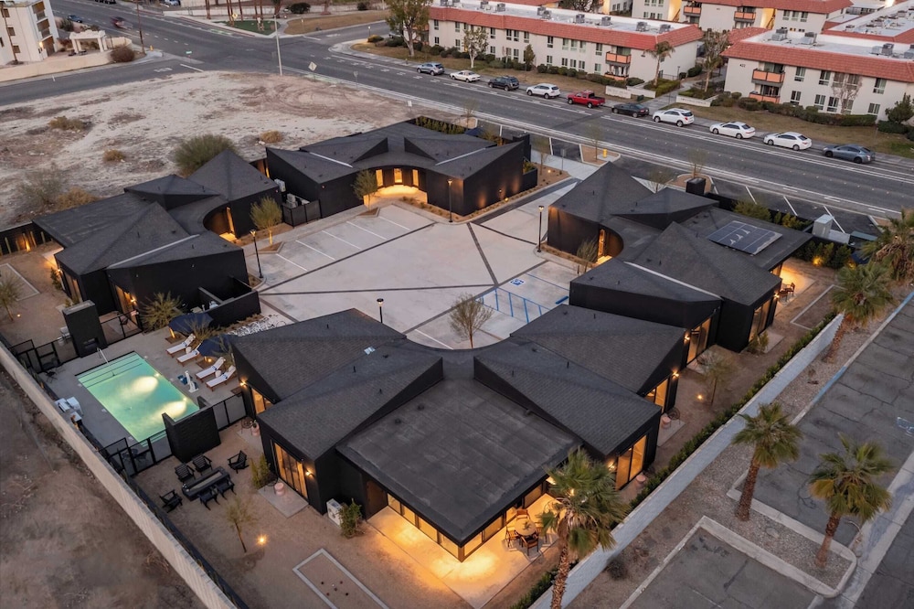 Blackhaus Suites by AvantStay - photo 19