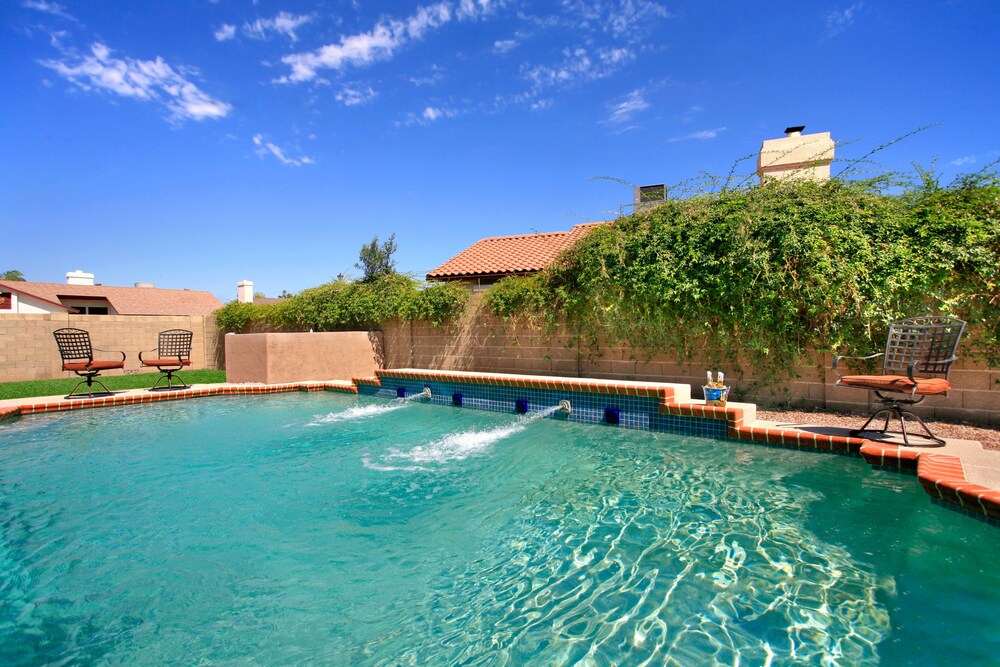 Backyard Playground Golf Sport Court & Hot Tub - photo 22