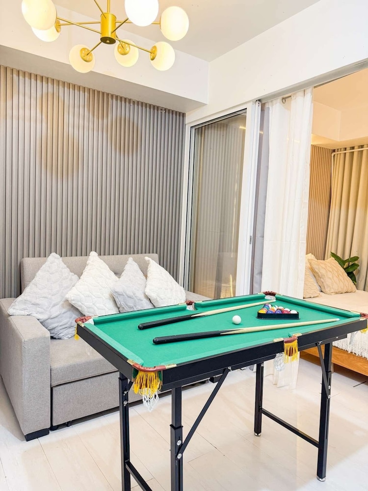 Arns Honesty Rm - carbon neutral hotel in Unknown City