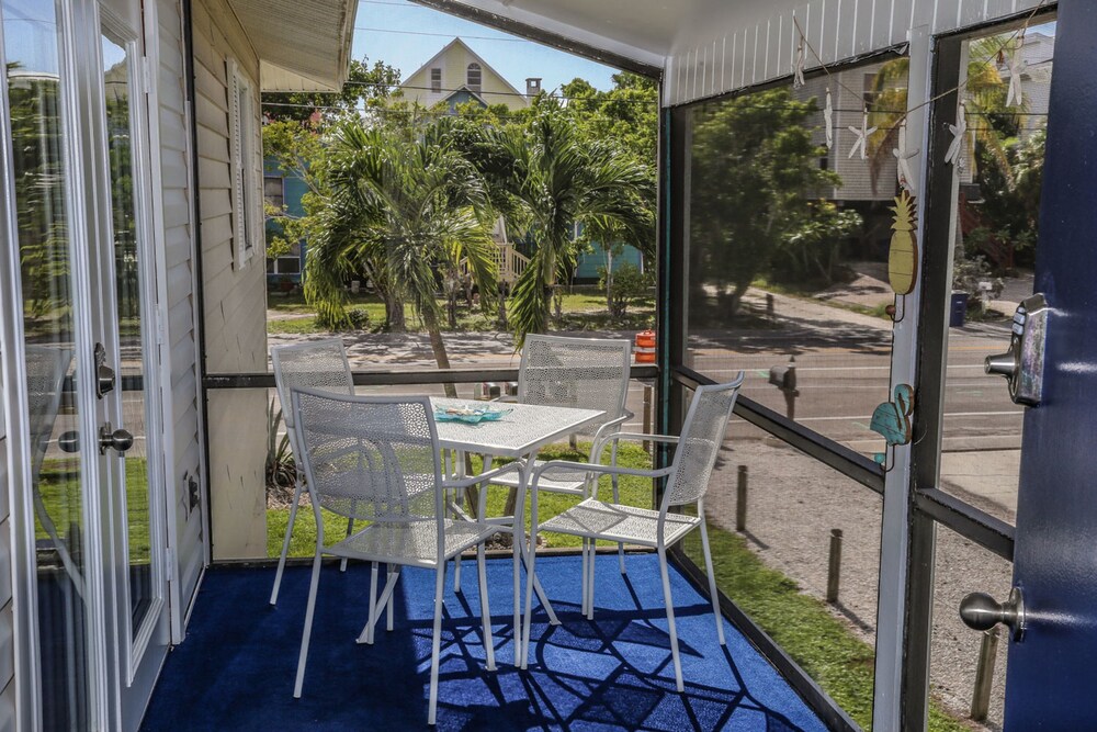 5301 Estero Serendipity Manor in Fort Myers Beach, United States