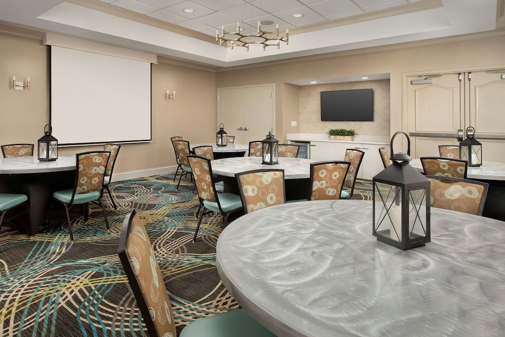 Hilton Garden Inn Charlotte Mooresville - photo 32