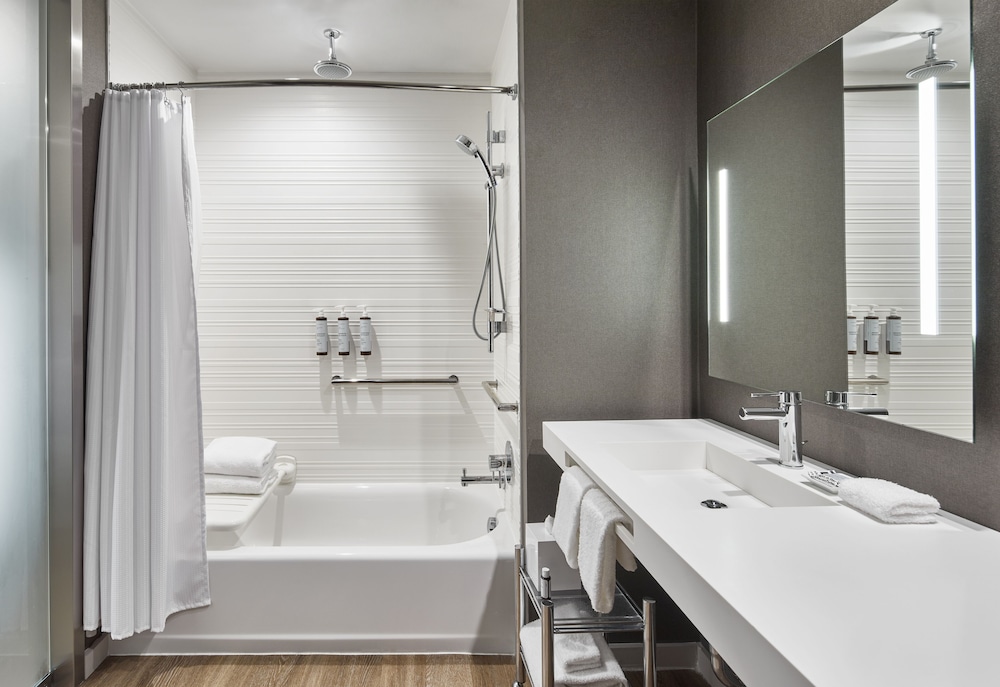 AC Hotel by Marriott Miami Aventura - photo 30