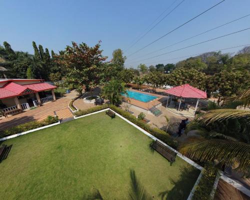 Karjat retreat 4bhk pvt farmhouse — 4-Star Luxury Hotel in Karjat, India