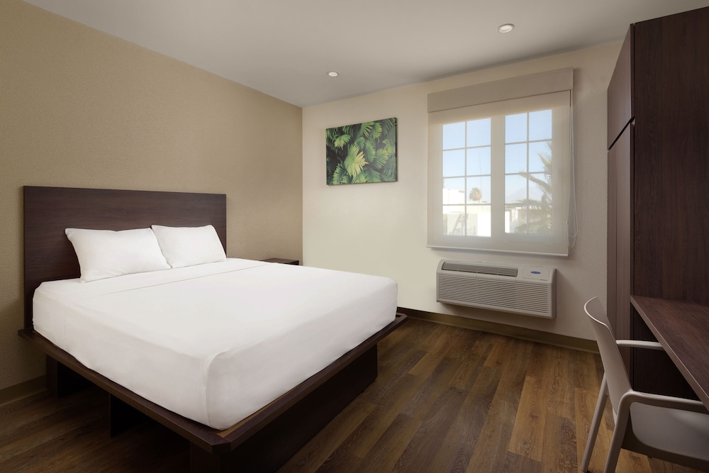 Extended Suites Queretaro Juriquilla