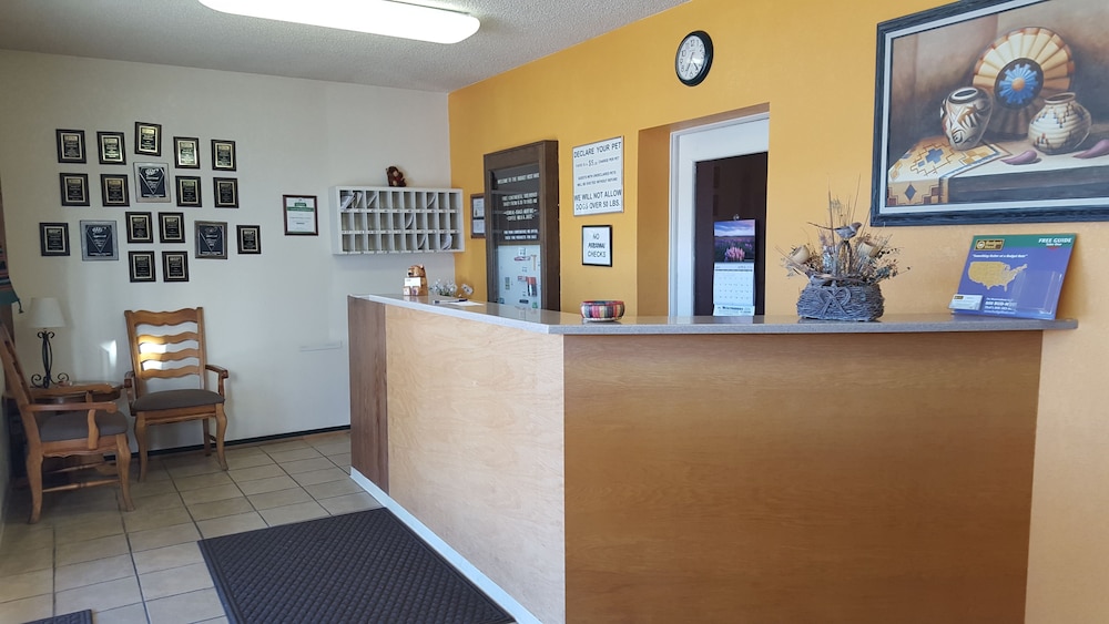 Budget Host Raton - featured photo