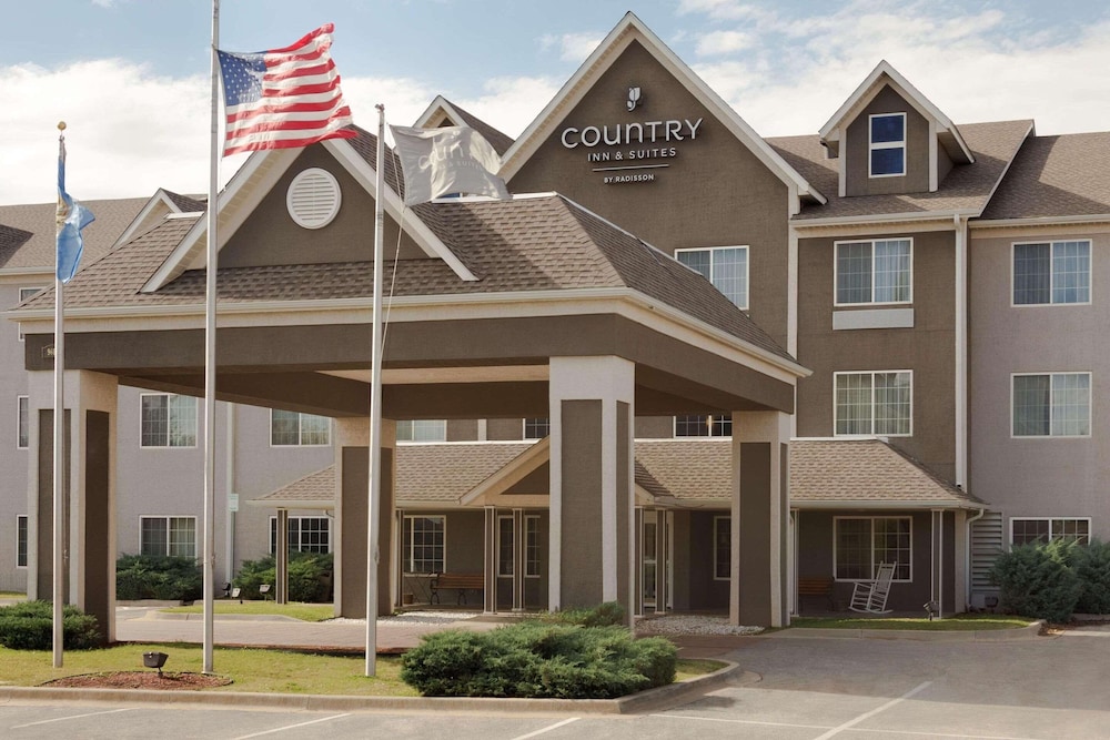Country Inn & Suites by Radisson Norman near University — hotel in Norman