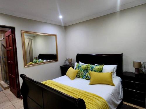 Lily Rest Garden Cottage — 4-Star Luxury Hotel in Pretoria, South Africa