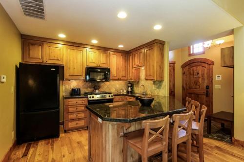 Clearwater Cottage 87 at Tamarack Resort by Casago McCall Donerightmanagement - photo 8