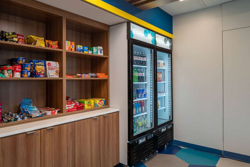 Microtel Inn & Suites by Wyndham Winchester - photo 32