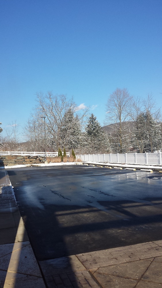 Paradise Inn & Suites - photo 30